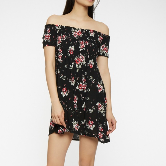 Ambiance Dresses & Skirts - 🚨NEW LIST! Floral Smocked Off The Shoulder Dress